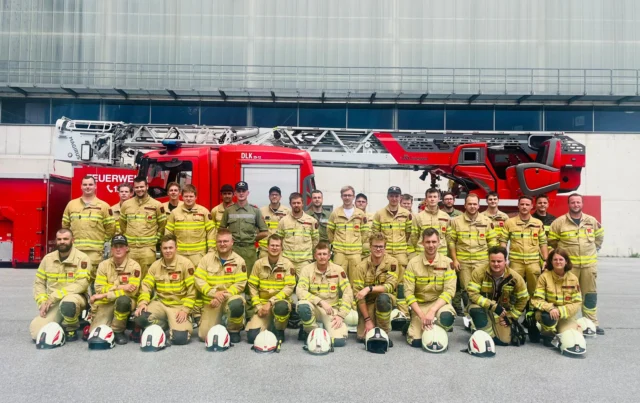 🚒 Maschinistenlehrgang 👩‍🚒👨‍🚒
 
✅ Wasserführende Armaturen
✅ Pumpen und Aggregate im FW-Dienst
✅ Antriebsarten Pumpen und Aggregate
✅ Schaumerzeugung
✅ Wartung und Pflege von Pumpen und Aggregate
✅ Berechnung Löschwasserförderung
✅ Betrieb und Bedienung Einbaupumpe Tanklöschfahrzeug
✅ Betrieb und Bedienung Tragkraftspritze
 
#feuerwehrtirol #lfstirol #lehrgangsfoto